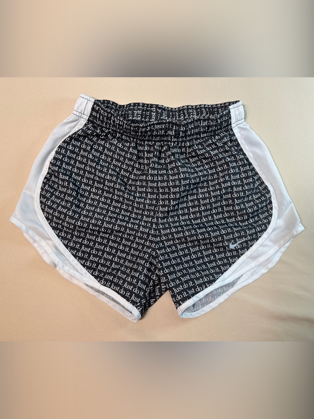 Nike Logo Women’s Running Shorts XS Black Just Do it Not Lined